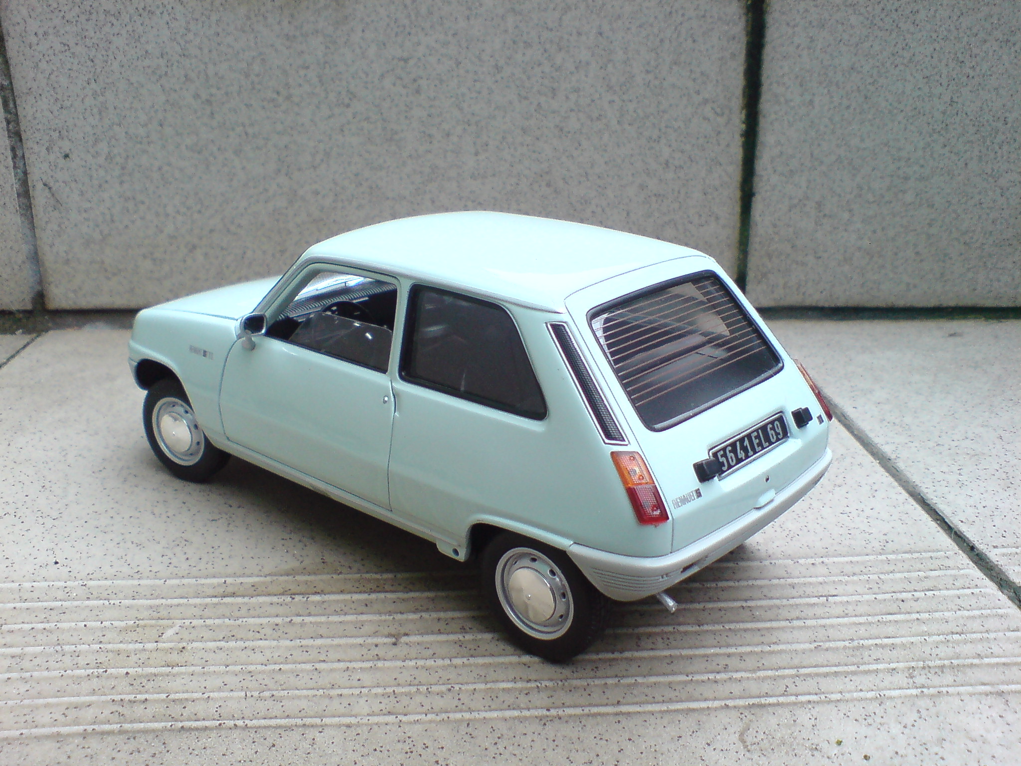 R 5 TL 1972 2.JPG