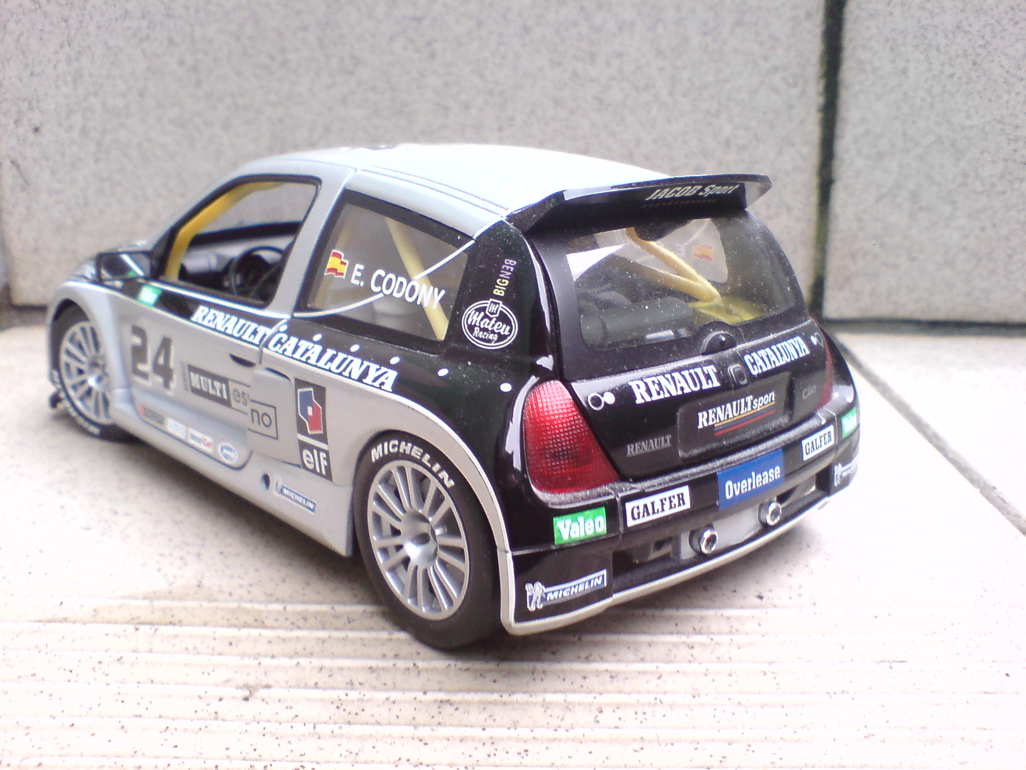 Clio II V6 Sport 5.JPG