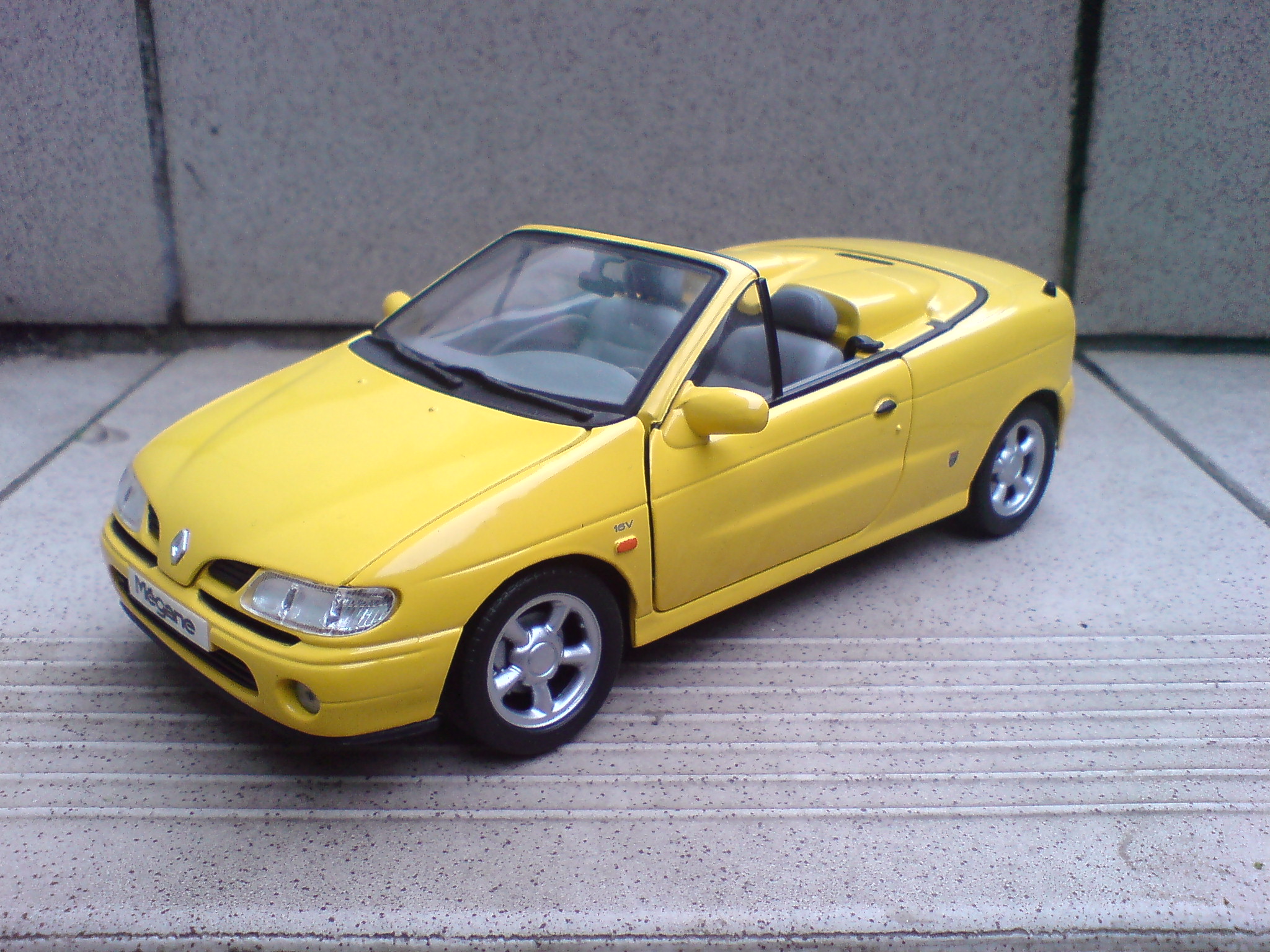 Megane I Cabrio 1.JPG
