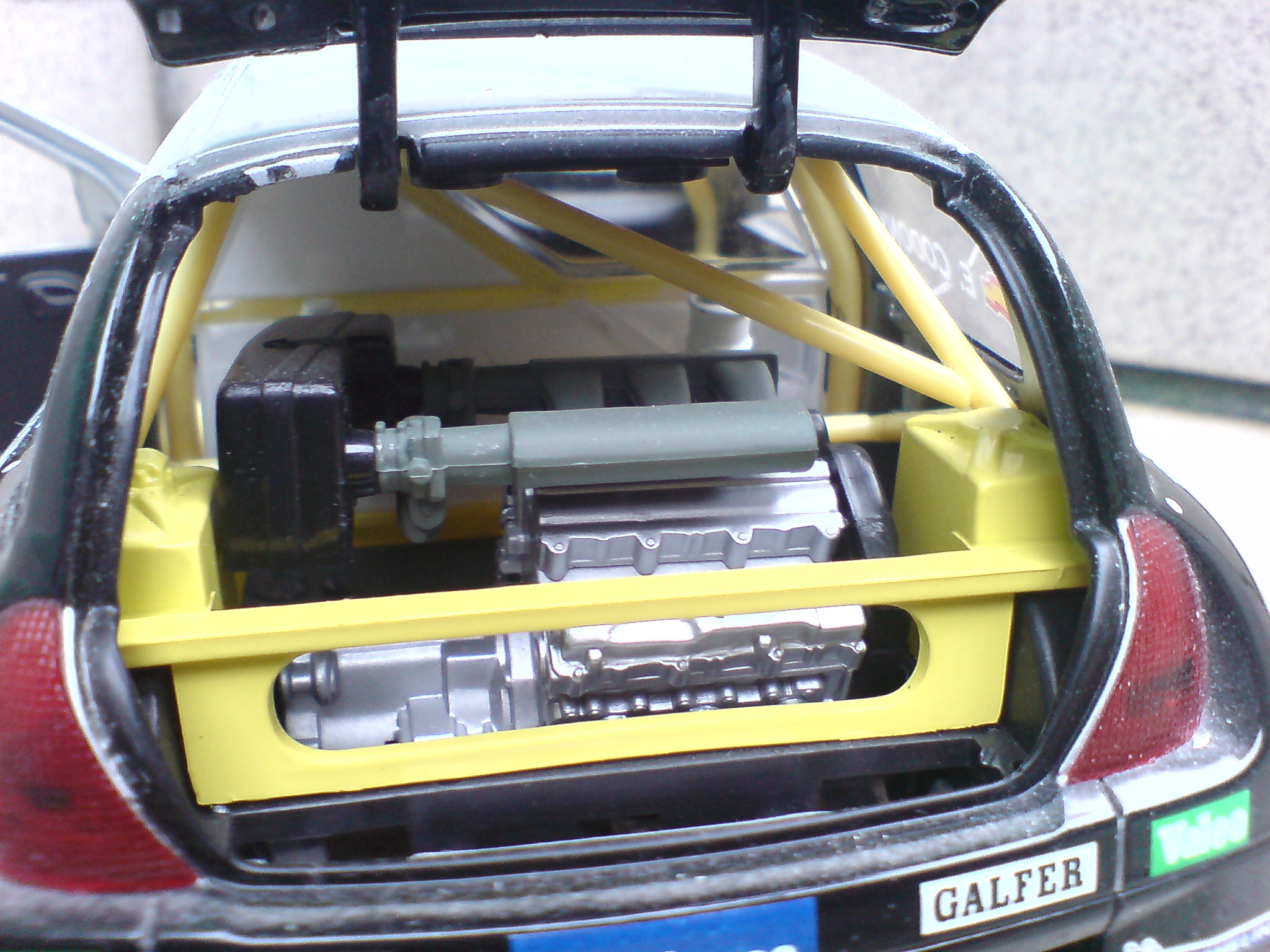 Clio II V6 Sport 4.JPG